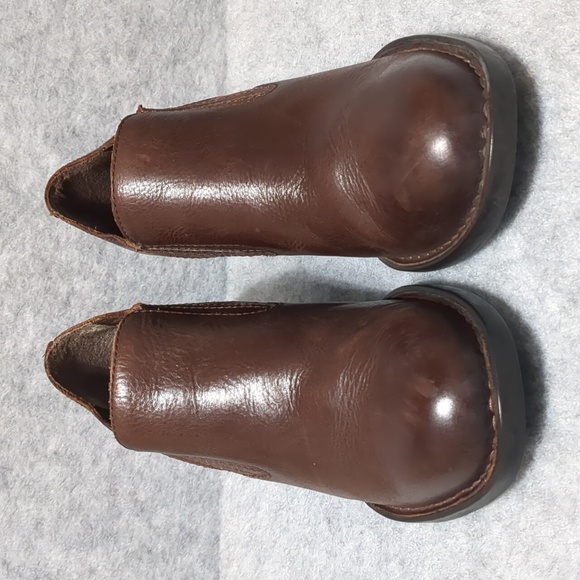 Born Olivia brown Leather Ankle Booties Size 8 - Picture 2 of 9